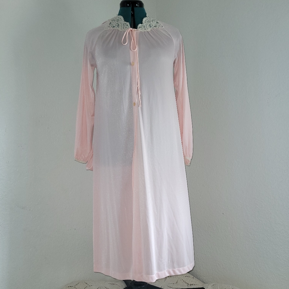 3/$20 Kayser Nightgown Pink  Robe Nightgown Medium Lace Long Sleeve Button Down